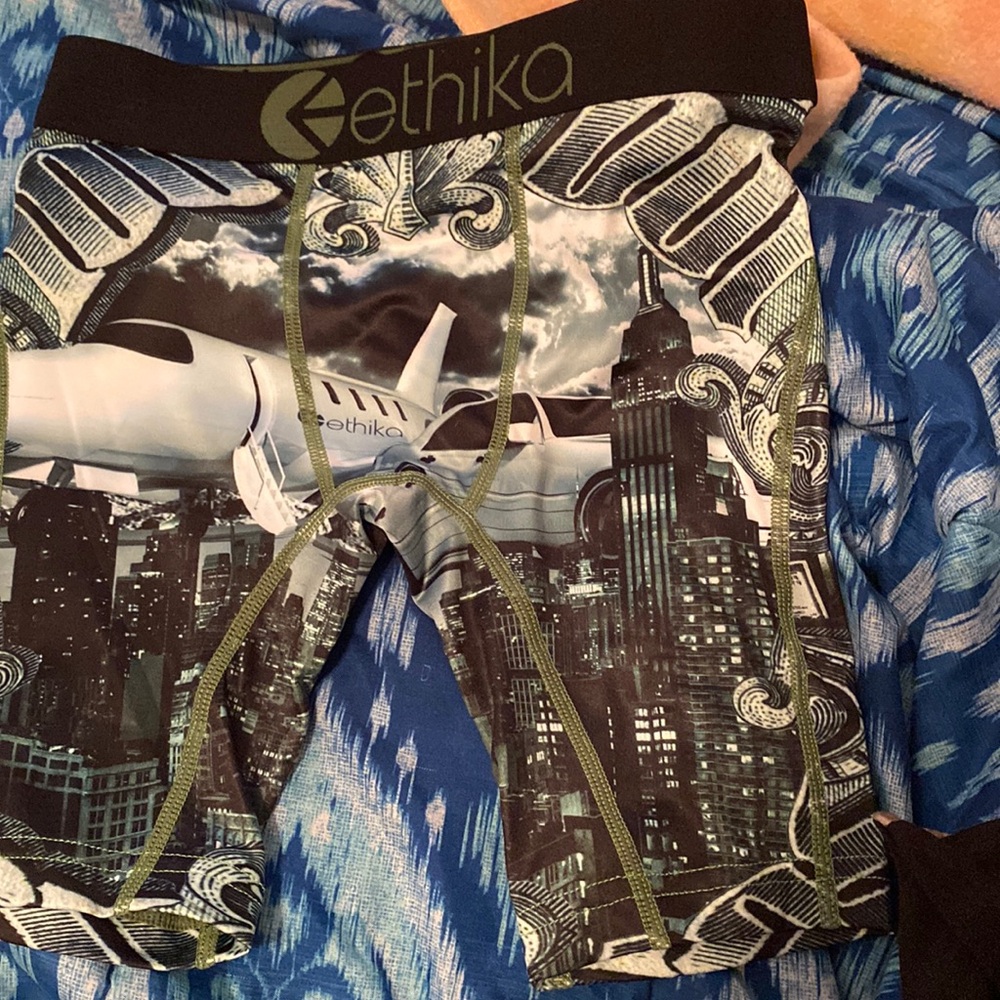 Never worn just bought today there a medium in kids